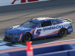Kyle Larson #5 HendrickCars.com Auto Club Race Win 1/64 2022 Diecast